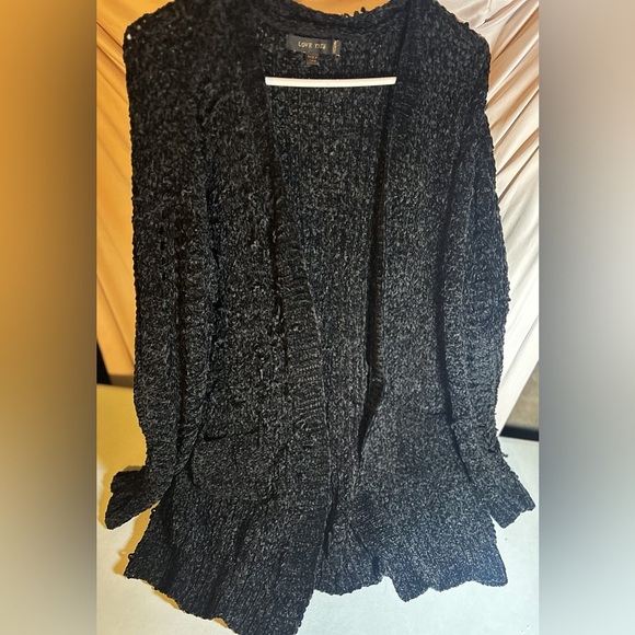 ‼️5/$25‼️ LOVE TREE SWEATER CARDIGAN MD - Picture 2 of 12